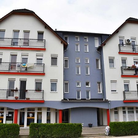 Pilikan Apartments Lenti Extérieur photo